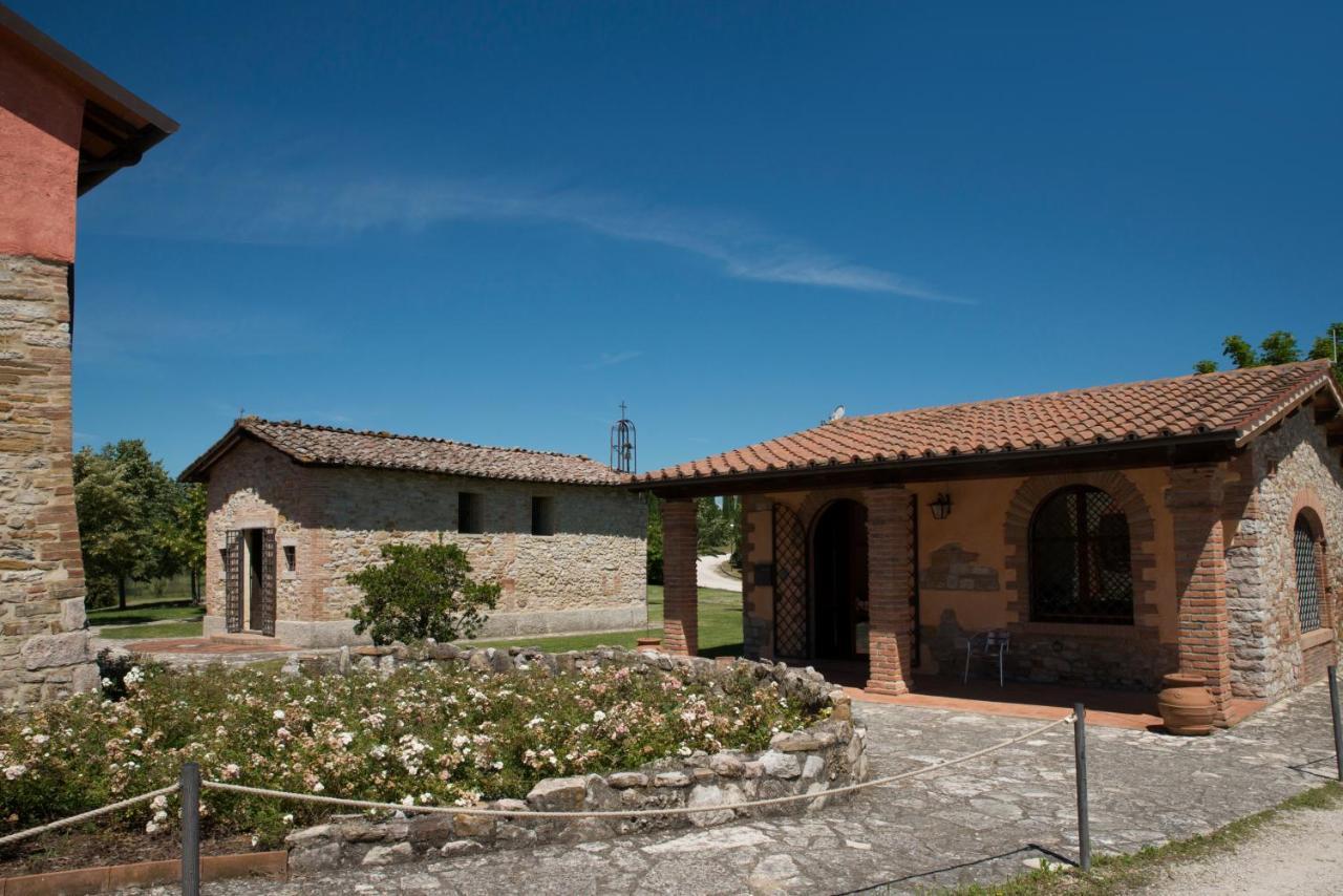 Residence Maria Giulia Corciano Exterior photo