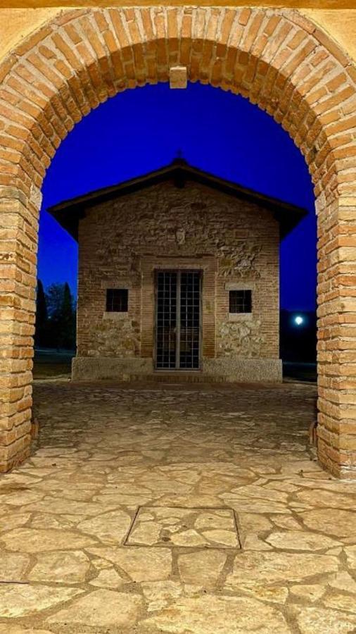 Residence Maria Giulia Corciano Exterior photo